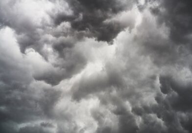 Chuva não dá 'trégua' e previsão do tempo aponta risco de alagamentos e deslizamentos; saiba onde