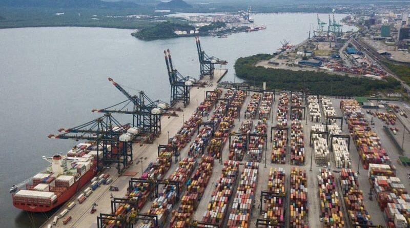 Após decisão do TCU, ministério deixa leilão do megaterminal do Porto de Santos para março