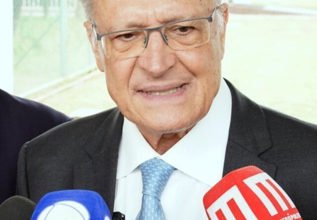 cropped-Nelsinho-Trad-e-Alckmin.jpg