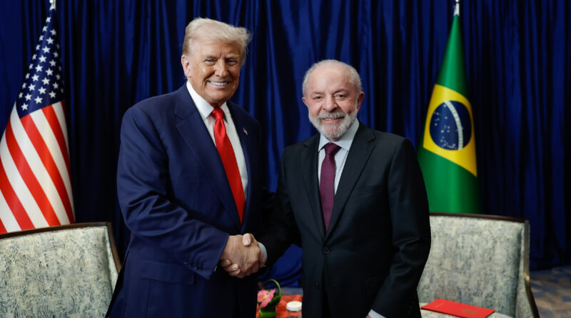 Presidente da República, Luís Inácio Lula da Silva, durante Encontro com o Presidente dos Estados Unidos, Donald Trump, durante o 47ª Cúpula da Associação de Nações do Sudeste Asiático - ASEAN. Foto: Ricardo Stuckert/PR
